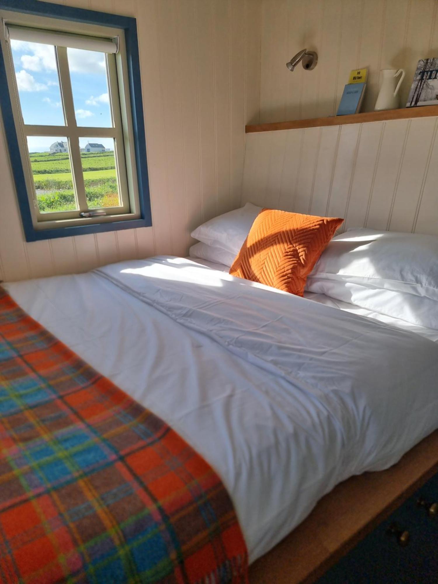 Wild Meadow Huts Villa Doolin Ngoại thất bức ảnh