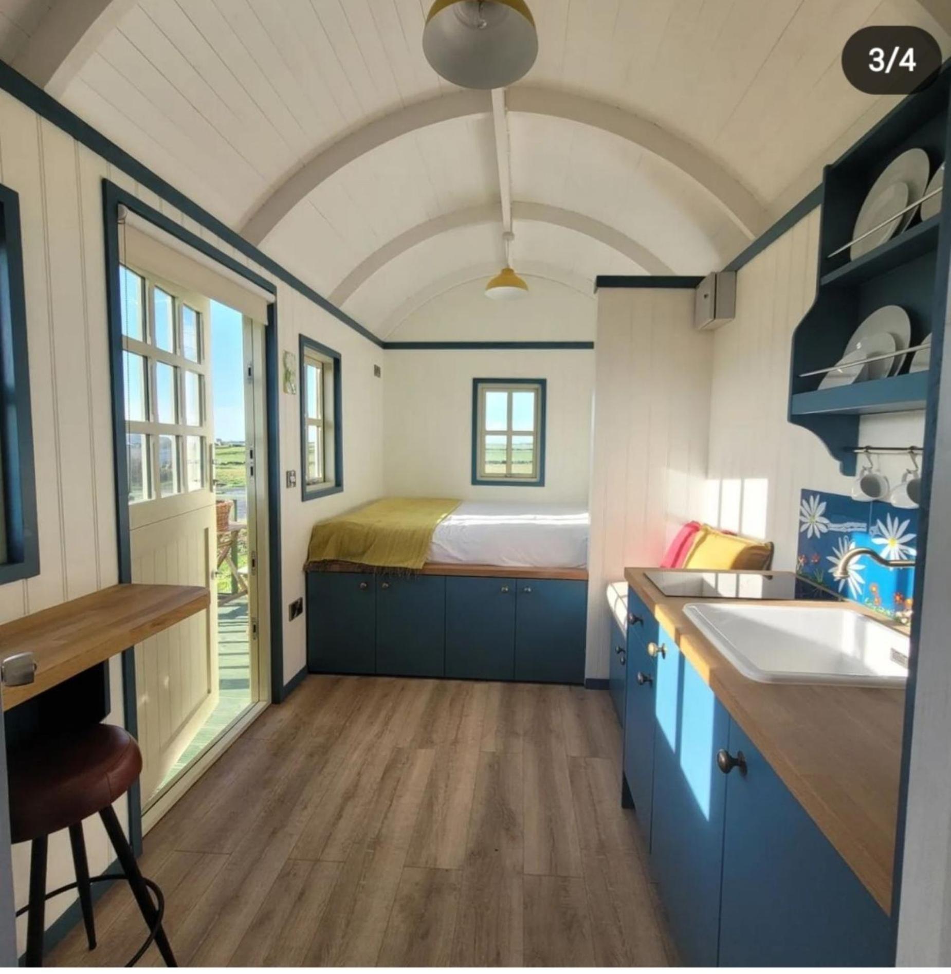 Wild Meadow Huts Villa Doolin Ngoại thất bức ảnh