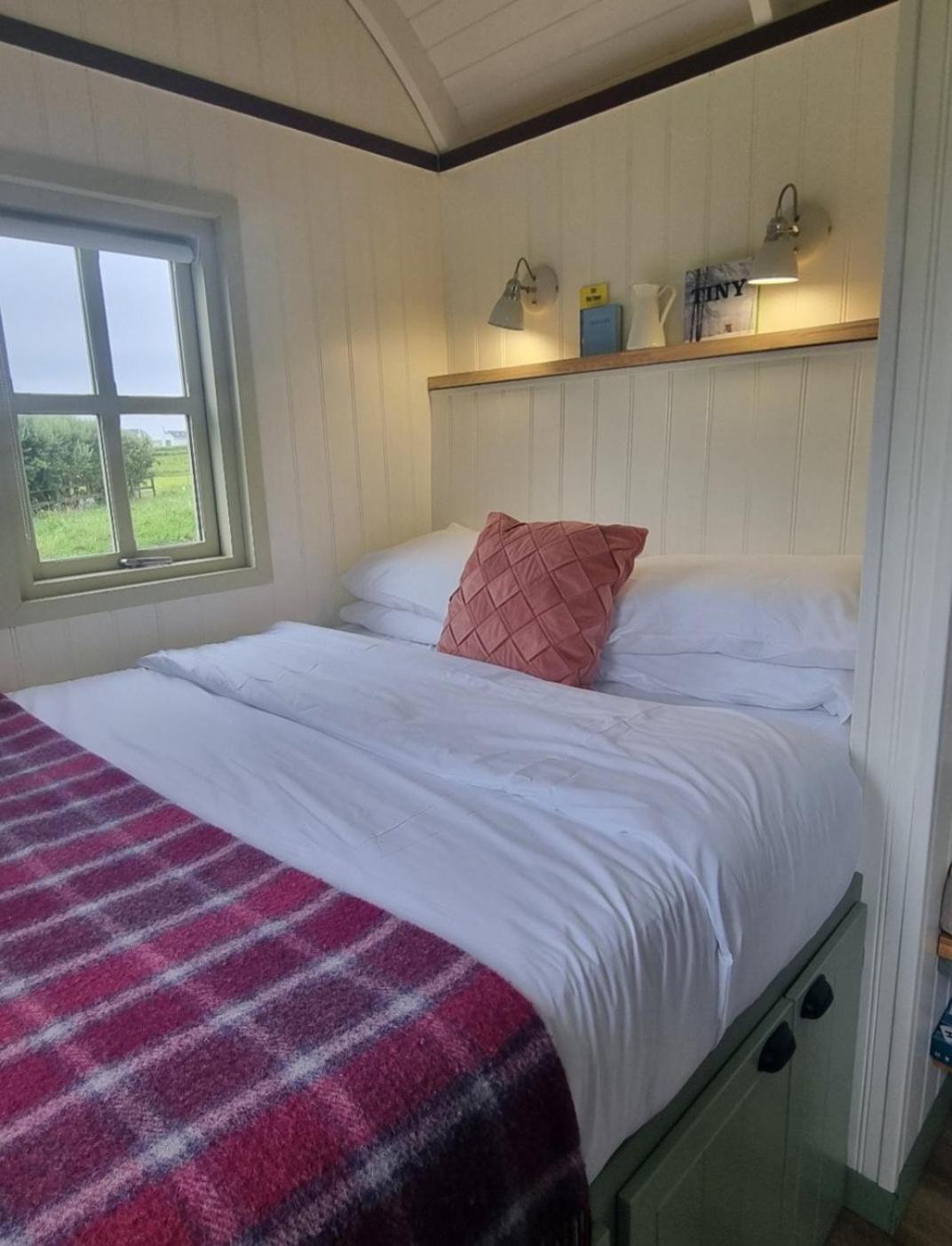 Wild Meadow Huts Villa Doolin Ngoại thất bức ảnh