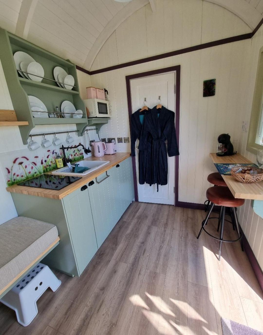 Wild Meadow Huts Villa Doolin Ngoại thất bức ảnh