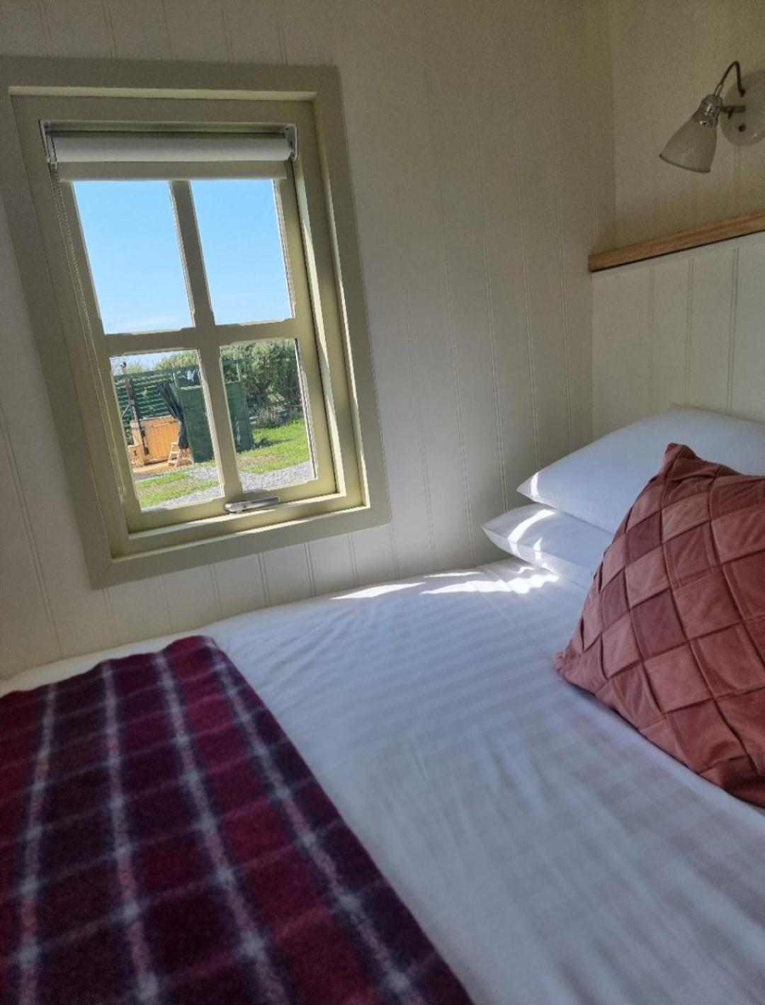 Wild Meadow Huts Villa Doolin Ngoại thất bức ảnh