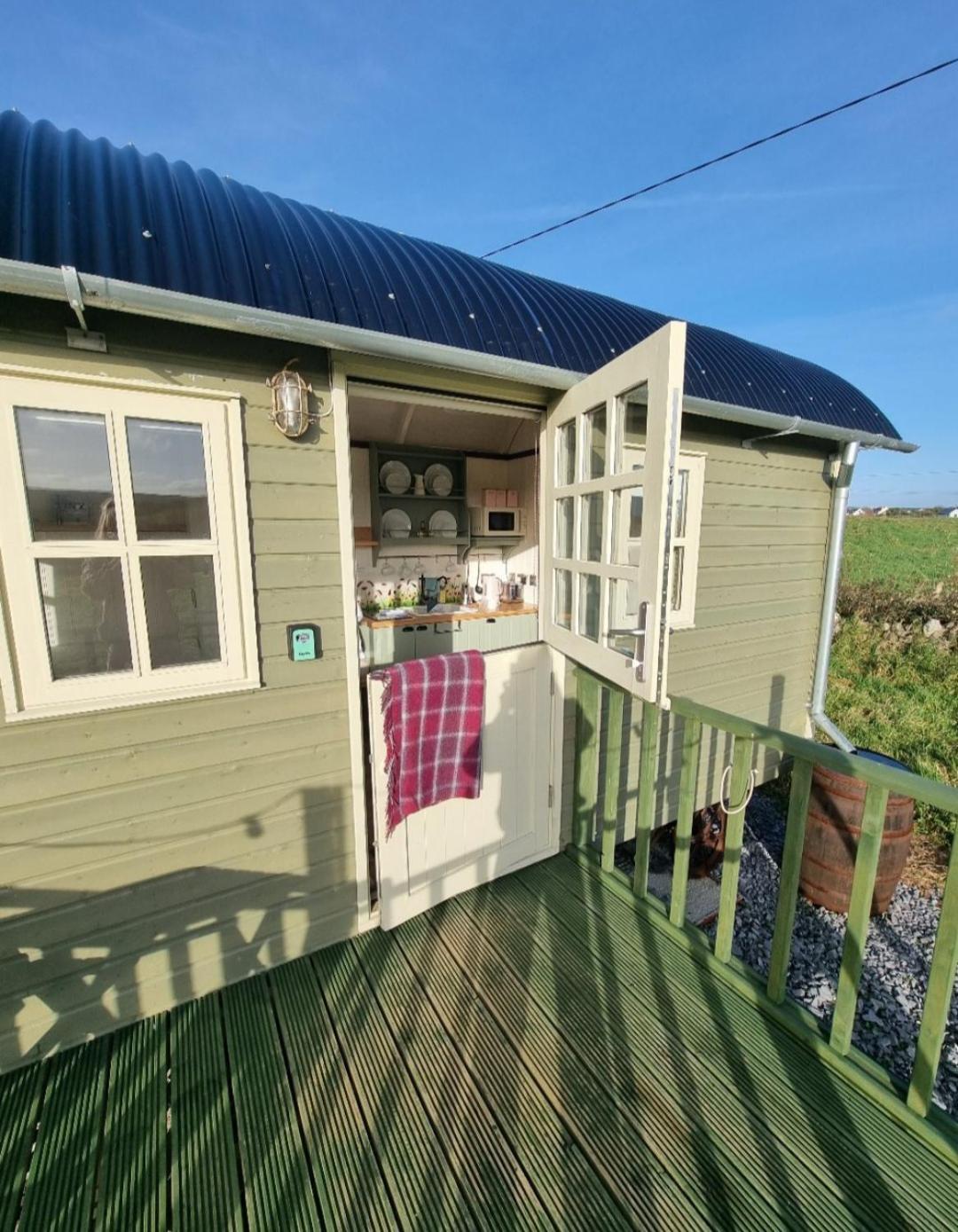 Wild Meadow Huts Villa Doolin Ngoại thất bức ảnh